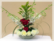 Pure Innocence :: Signature Flower Arrangement